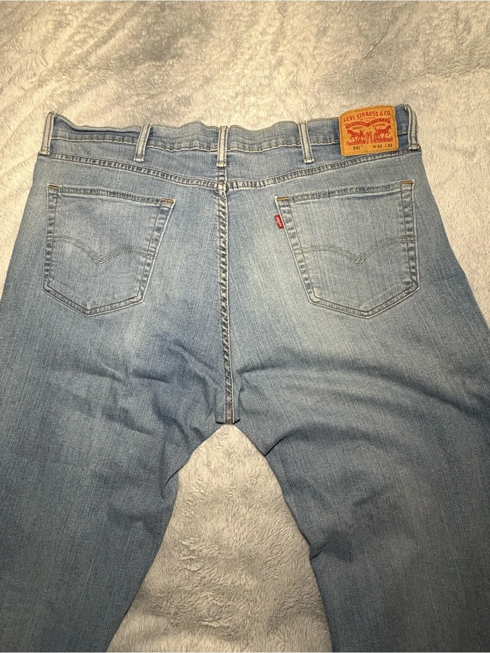 Levi's 541 Men's Light Blue Relaxed Straight Jeans